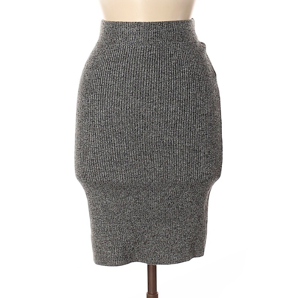 Forever21 // Gray Skirt